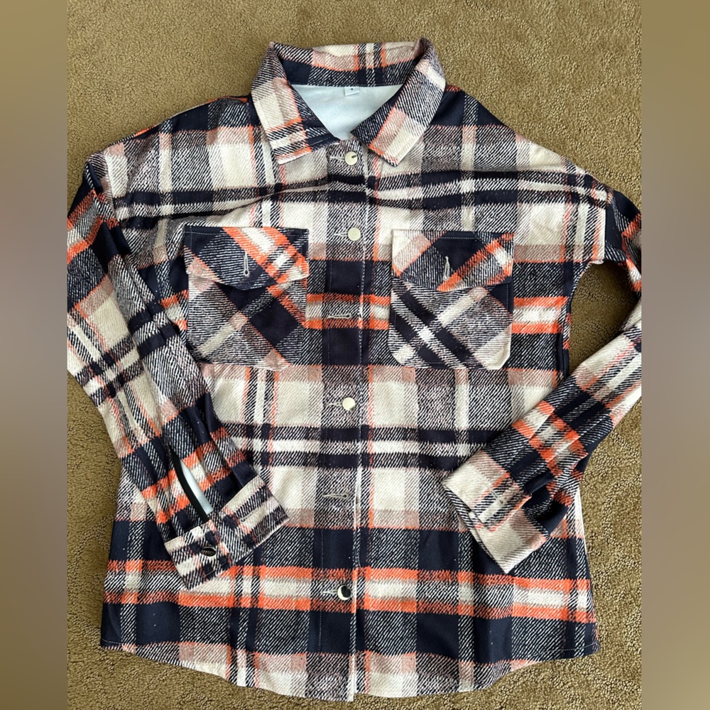 Jr’s Shacket size S